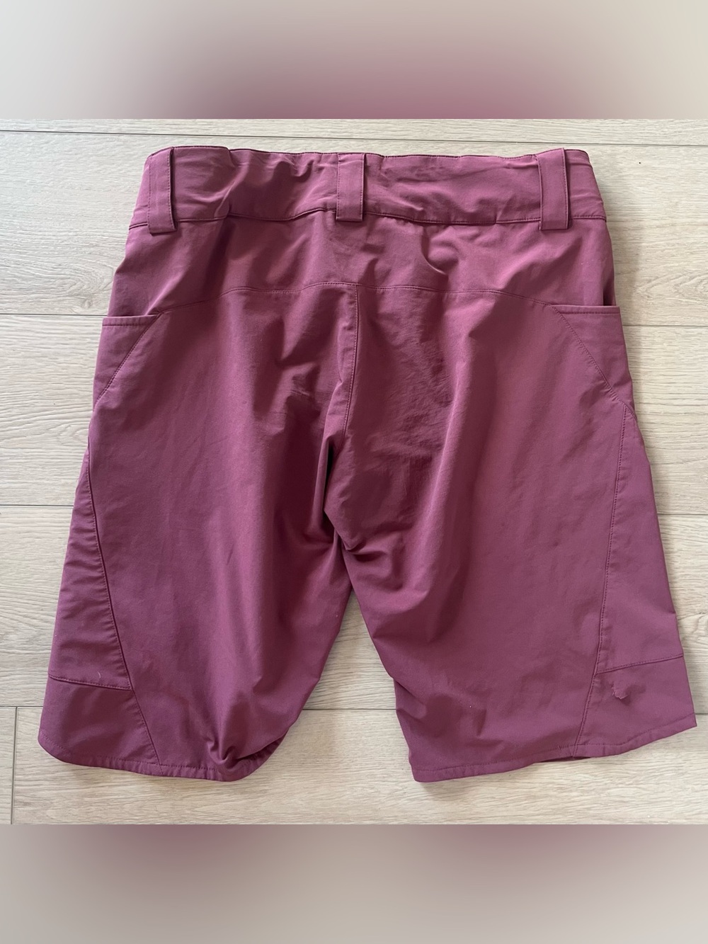 Flylow Riley Shorts Women Burgundy MTB Hiking Outdoor Adjustable Waist Size XL - Picture 2 of 7